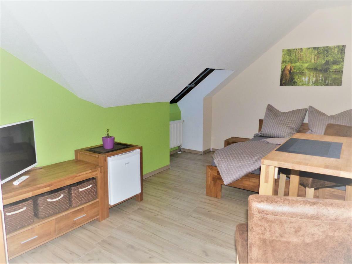 Ferienwohnung Ortrand - Pension エクステリア 写真