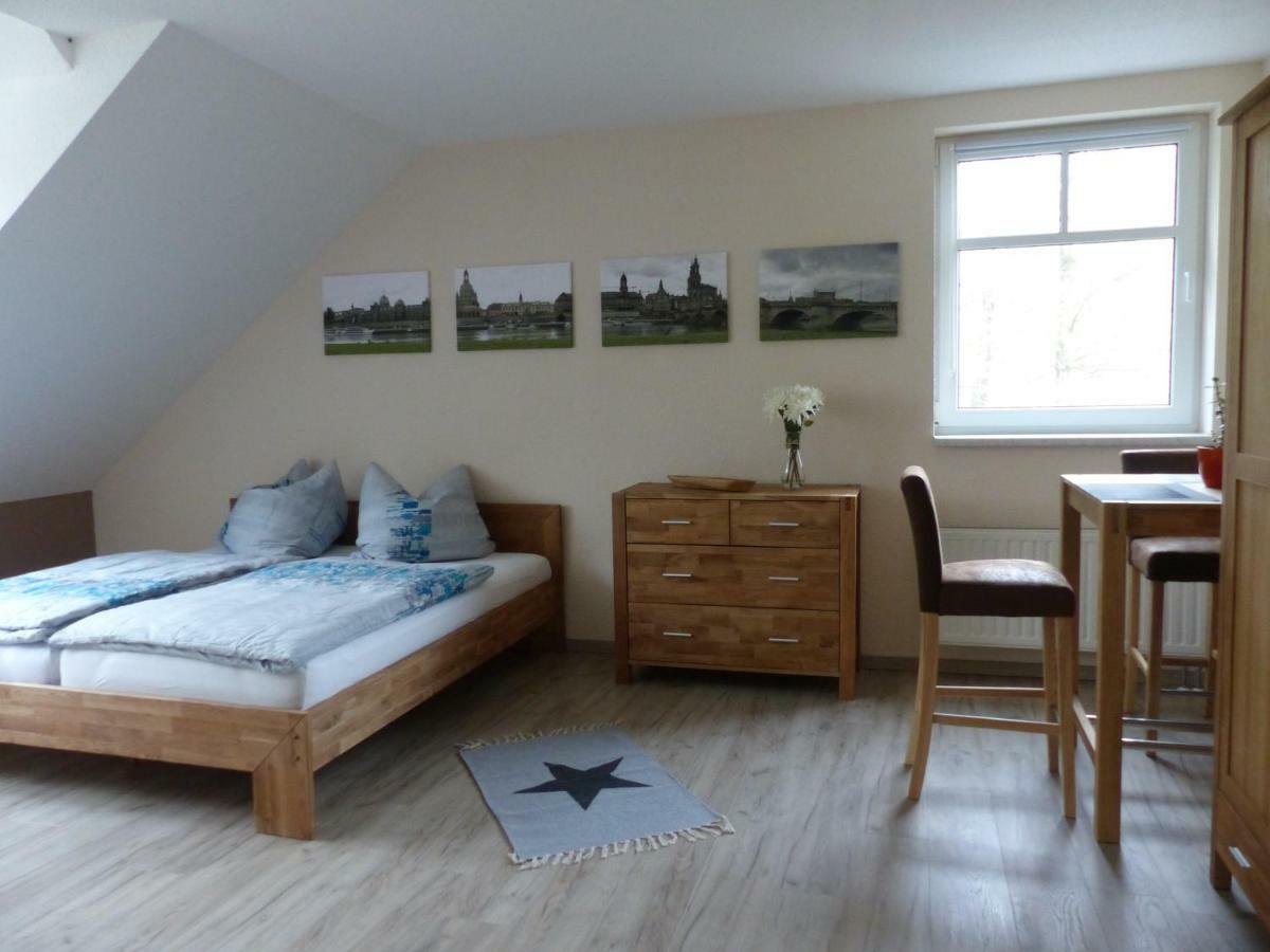 Ferienwohnung Ortrand - Pension エクステリア 写真