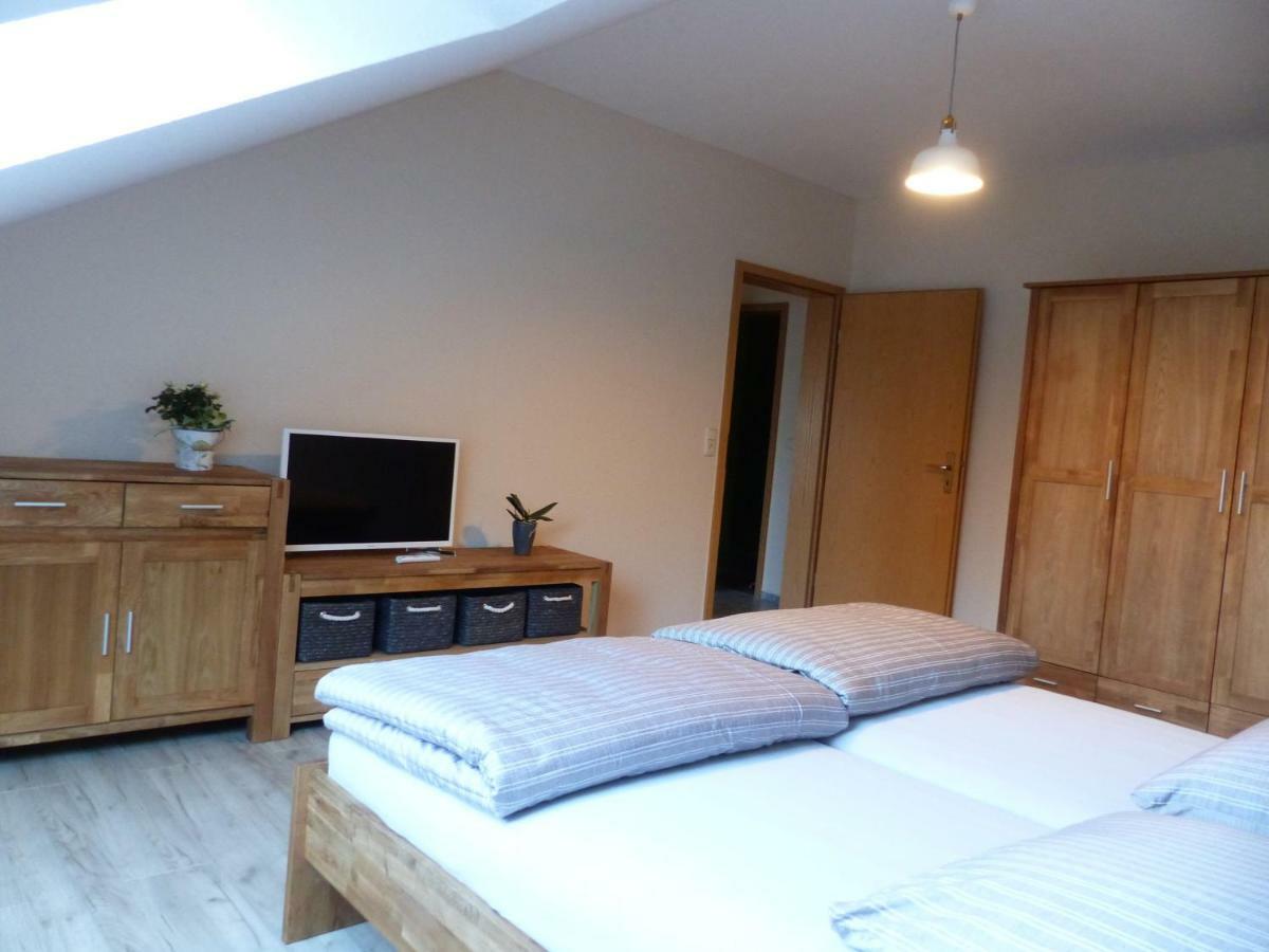 Ferienwohnung Ortrand - Pension エクステリア 写真