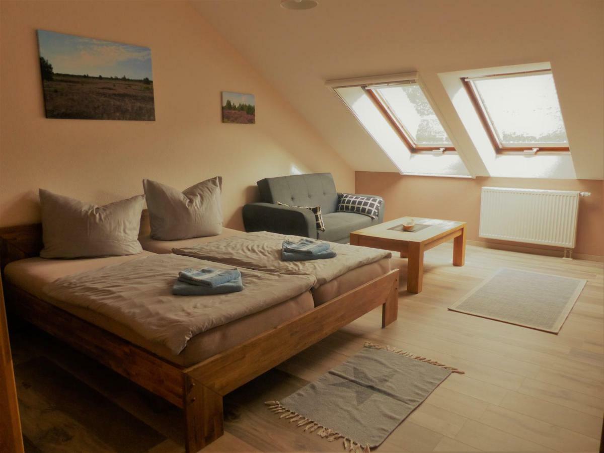 Ferienwohnung Ortrand - Pension エクステリア 写真